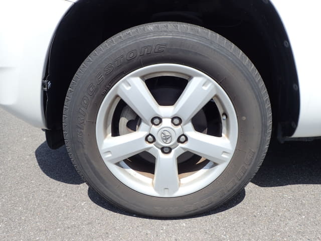 TOYOTA RAV4 thumbnail 9