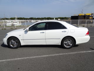 2005 TOYOTA Crown