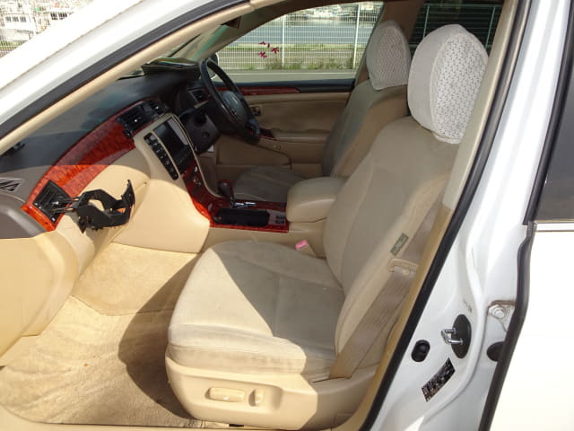 TOYOTA Crown thumbnail 26
