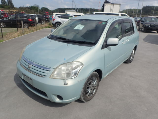 2003 TOYOTA Raum