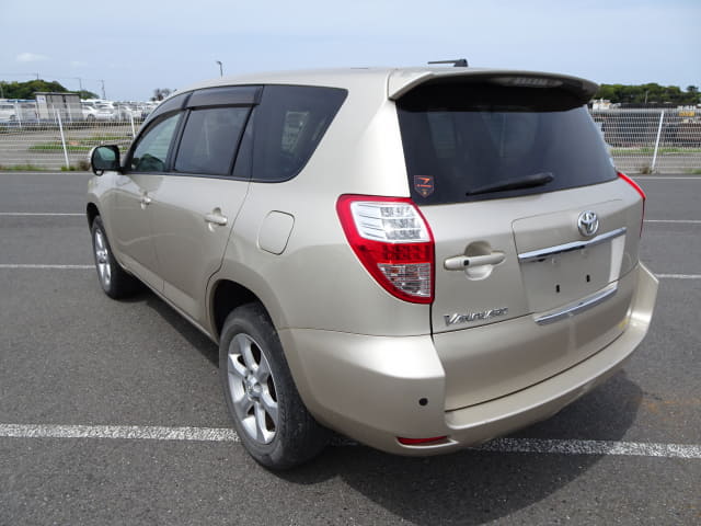TOYOTA Vanguard thumbnail 70