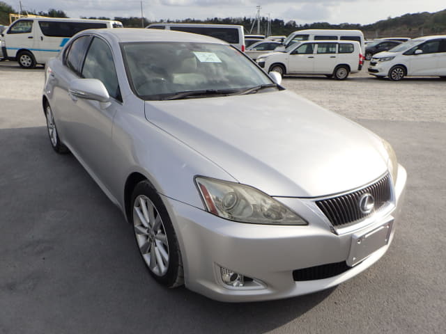 LEXUS IS thumbnail 7