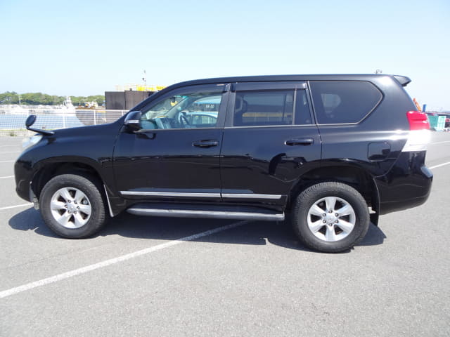 TOYOTA Land Cruiser Prado thumbnail 2