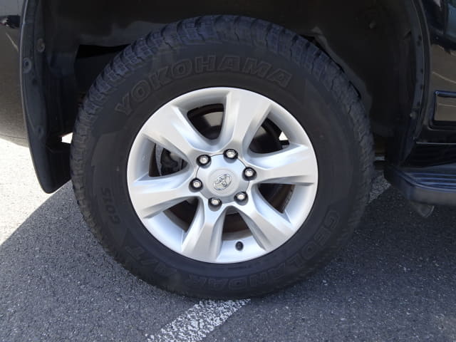 TOYOTA Land Cruiser Prado thumbnail 11
