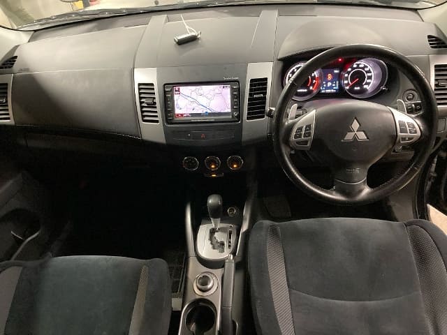 MITSUBISHI Outlander thumbnail 53
