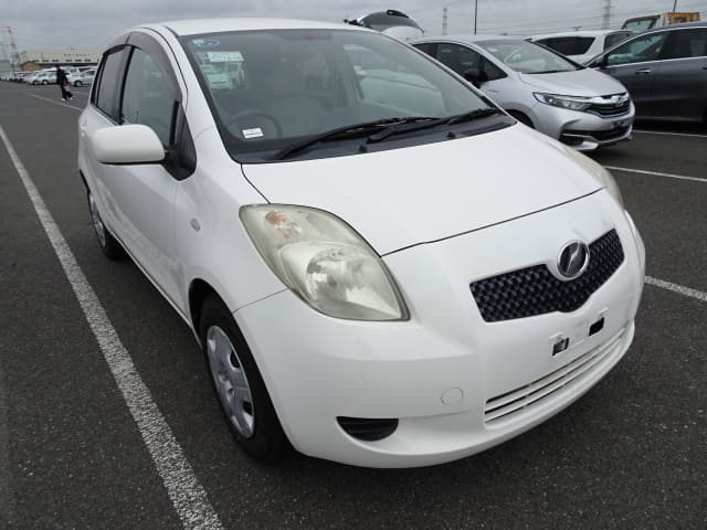 TOYOTA Vitz thumbnail 7