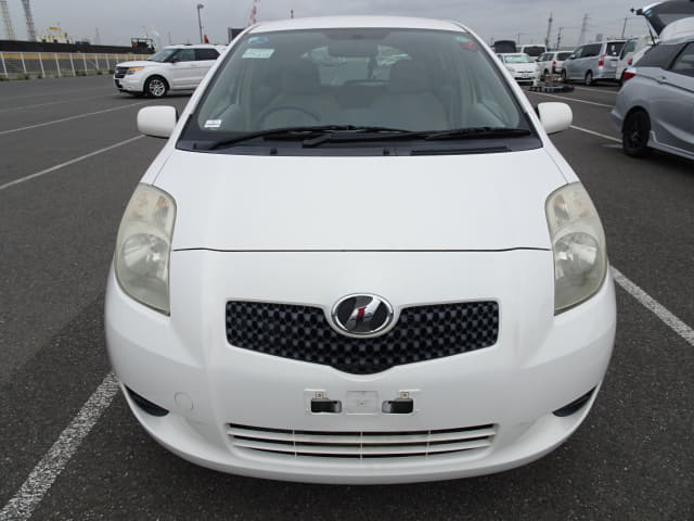 TOYOTA Vitz thumbnail 8