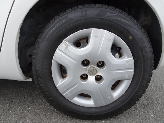 TOYOTA Vitz thumbnail 10