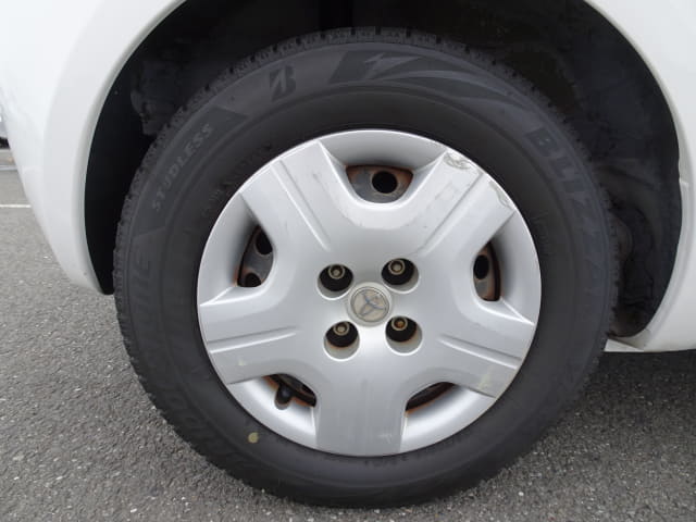 TOYOTA Vitz thumbnail 11
