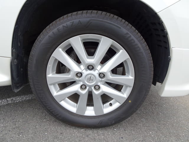 TOYOTA Land Cruiser thumbnail 12