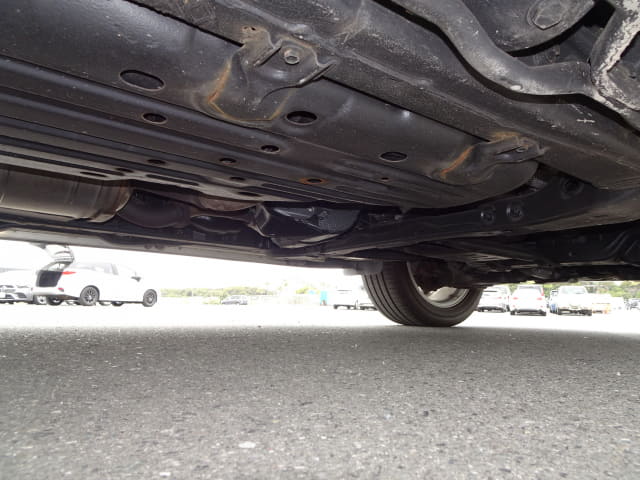 TOYOTA Land Cruiser thumbnail 22