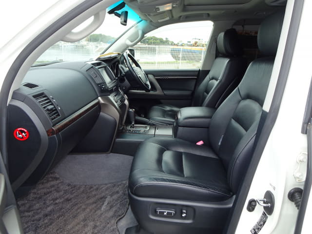 TOYOTA Land Cruiser thumbnail 27