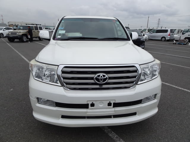 TOYOTA Land Cruiser thumbnail 8