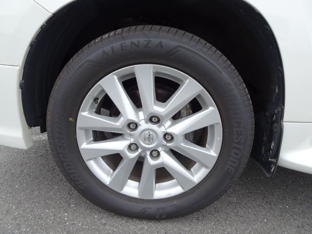 TOYOTA Land Cruiser thumbnail 9