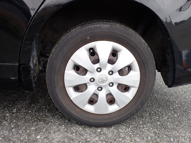 TOYOTA Noah thumbnail 10