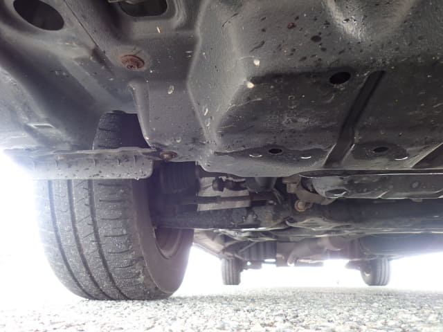 TOYOTA Noah thumbnail 13