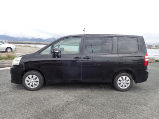 2010 TOYOTA Noah