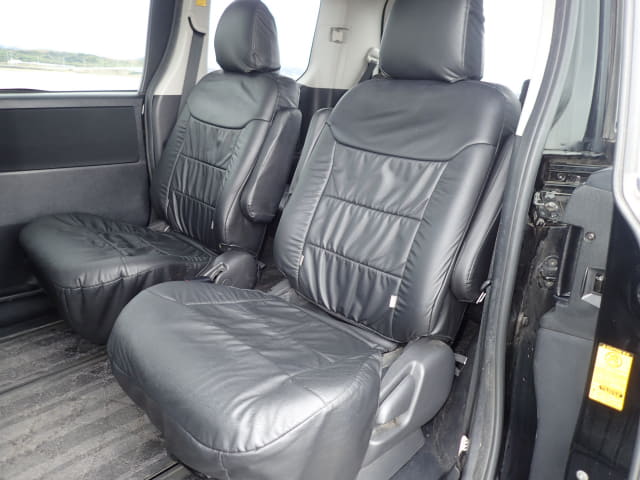 TOYOTA Noah thumbnail 27