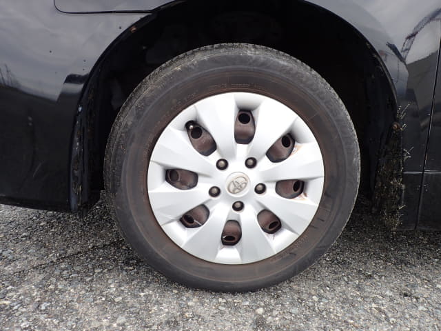 TOYOTA Noah thumbnail 9