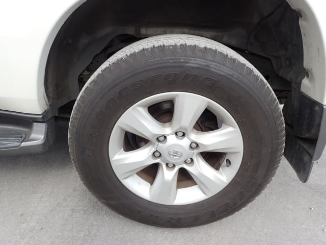 TOYOTA Land Cruiser Prado thumbnail 10