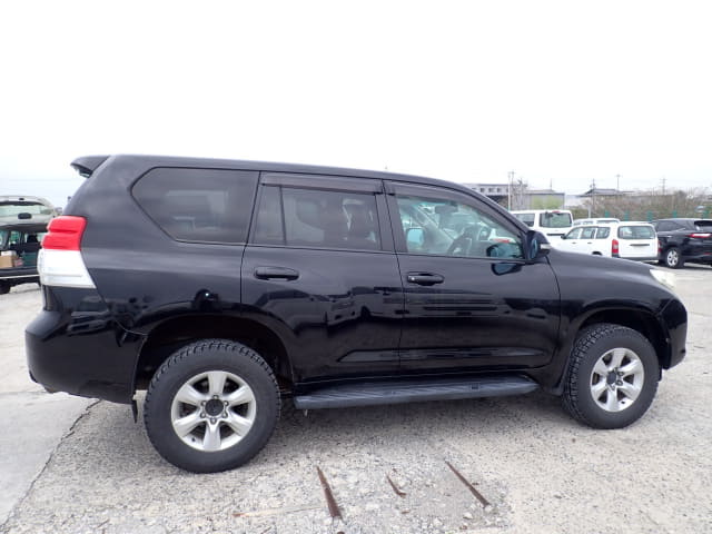 TOYOTA Land Cruiser Prado thumbnail 6