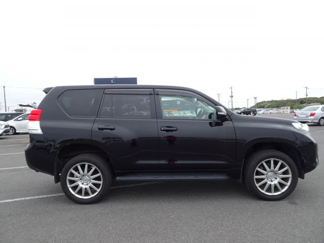 TOYOTA Land Cruiser Prado thumbnail 6