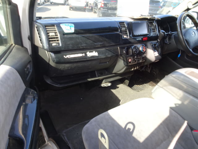 TOYOTA Hiace Van thumbnail 25