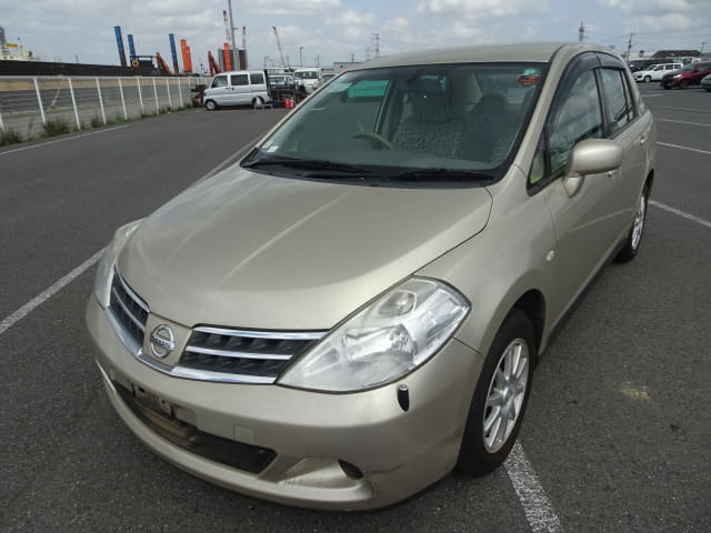 NISSAN Tiida Latio