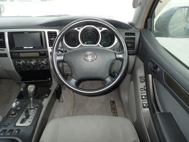 TOYOTA Hilux Surf thumbnail 32