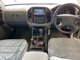 2000 MITSUBISHI Pajero