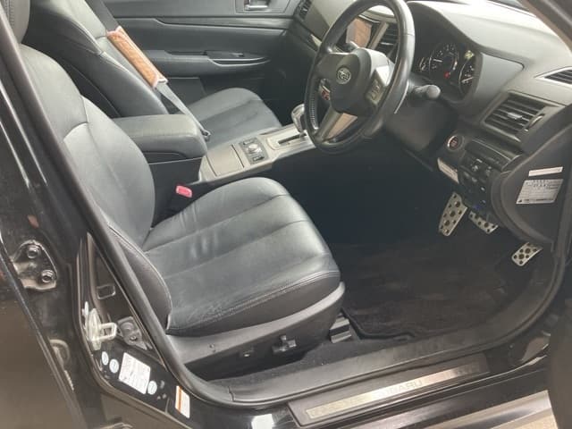 2011 SUBARU Legacy B4