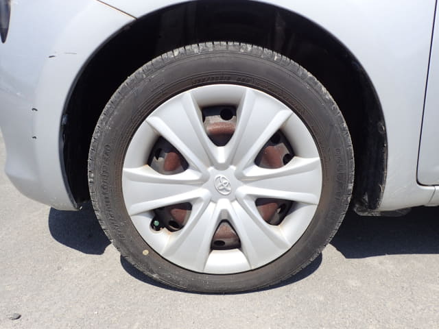 TOYOTA Ractis thumbnail 9