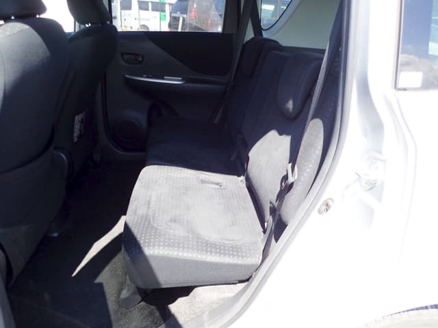 TOYOTA Ractis thumbnail 27