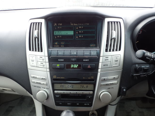 TOYOTA Harrier thumbnail 38
