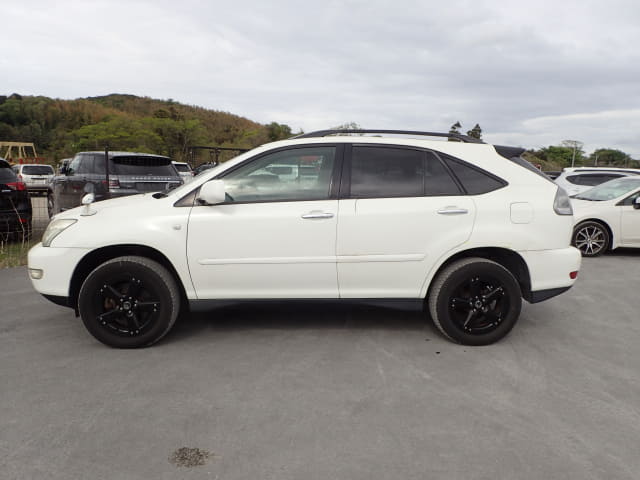 TOYOTA Harrier thumbnail 2
