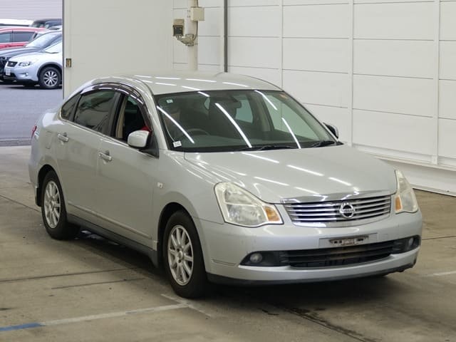 NISSAN Bluebird Sylphy