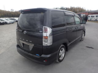 2003 TOYOTA Noah