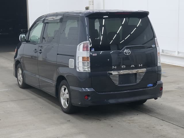 TOYOTA Noah thumbnail 49