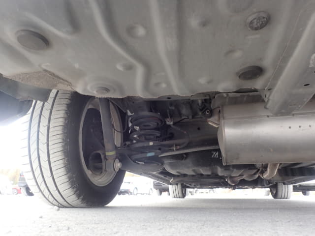 TOYOTA Noah thumbnail 15