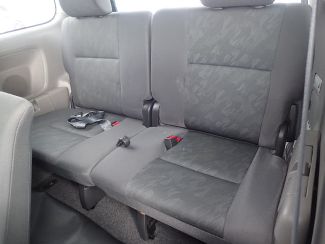 TOYOTA Noah thumbnail 28