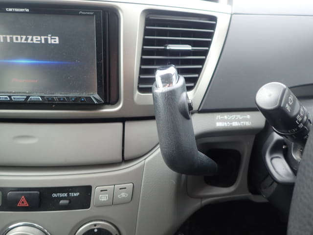 TOYOTA Noah thumbnail 36