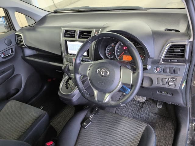 TOYOTA Ractis thumbnail 54