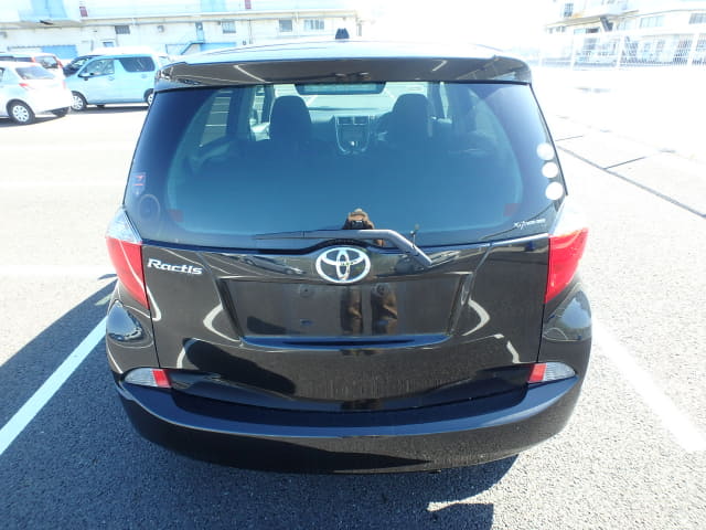 TOYOTA Ractis thumbnail 4