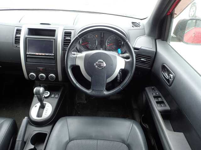 NISSAN X-Trail thumbnail 32