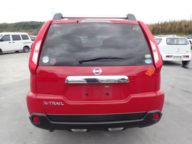 NISSAN X-Trail thumbnail 4