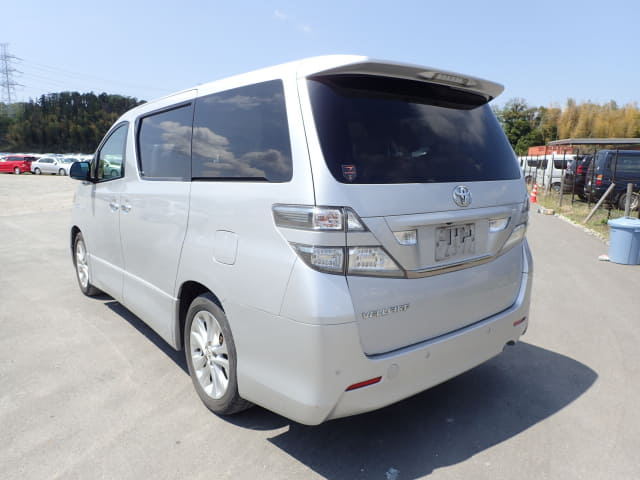TOYOTA Vellfire thumbnail 3