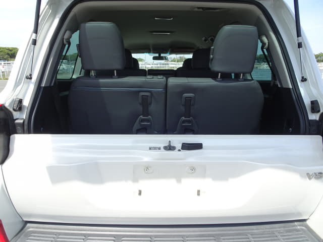TOYOTA Land Cruiser thumbnail 29
