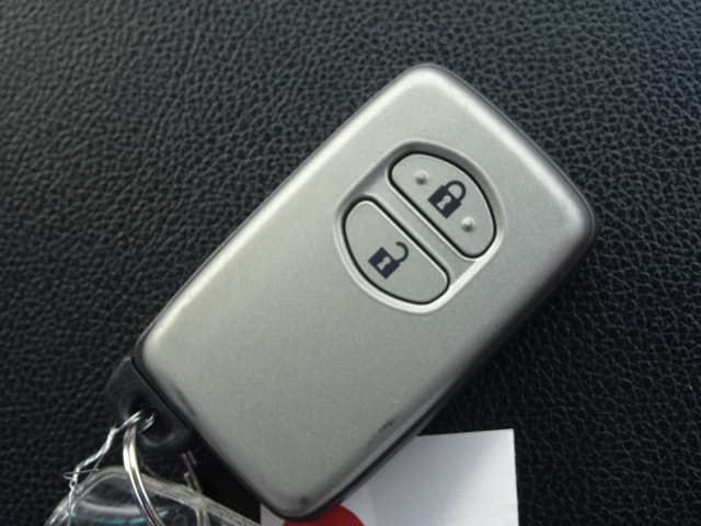 TOYOTA Land Cruiser thumbnail 67