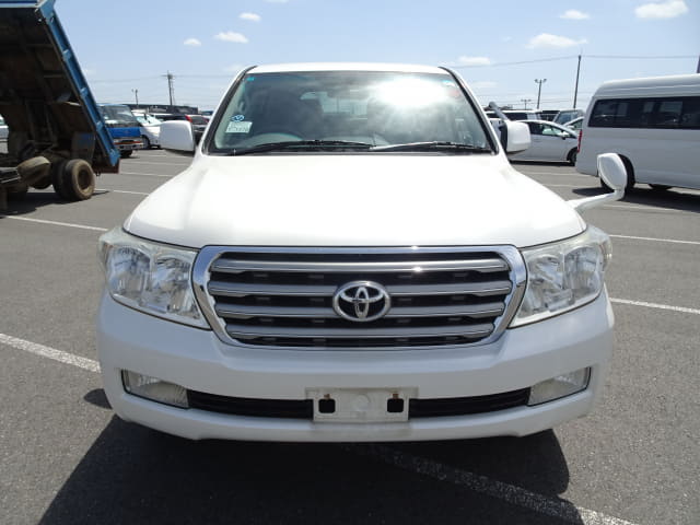 TOYOTA Land Cruiser thumbnail 8