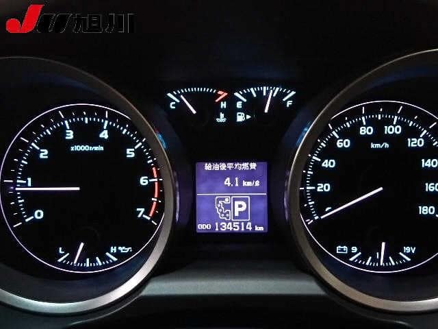 TOYOTA Land Cruiser thumbnail 8